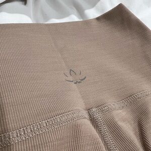 Beyond Yoga ribbed Leggings Size S